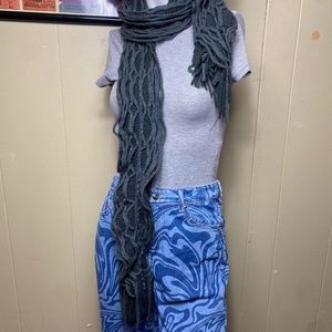 Women's Grey and Black Scarf